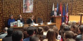 Biblioteka Kombëtare dhuron libra për Ditën e Librit