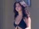 Selena me një veshje plazhi për kënaqësinë tuaj