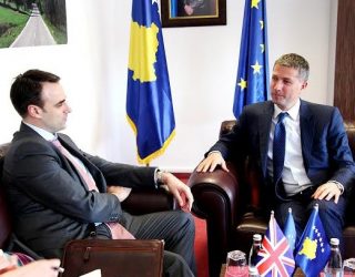Çollaku: Prioritet, liberalizimi i vizave