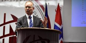 Ambasadori norvegjez thotë se VV ka zgjedhur rrugën e izolimit si Enver Hoxha