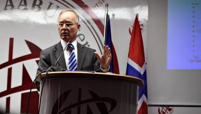 Ambasadori norvegjez thotë se VV ka zgjedhur rrugën e izolimit si Enver Hoxha