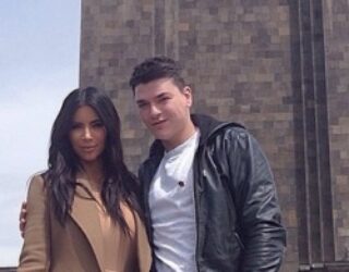 Kim Kardashian me asistentin shqiptar viziton Armeninë (Foto)