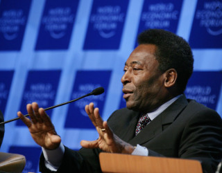 Pele bën padi ndaj Samsung, ja arsyeja