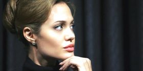 Angelina Jolie, regjisorja e filmit “Captain Marvel”