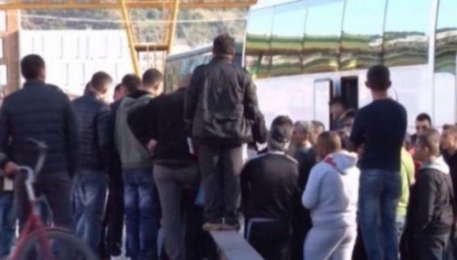 Azili drejt Gjermanisë prek dhe Kukësin, çdo ditë 10 familje synojnë largimin (VIDEO)