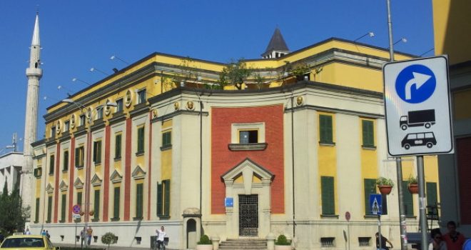 Shpërthim eksplozivi në Tiranë