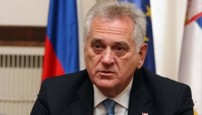 Nikoliq harron çfarë bëri ushtria serbe, vërshon me lëvdata
