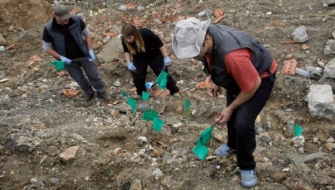 Nisin gërmimet për varrezë masive të shqiptarëve në Novi Pazar