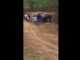 Skandaloze: Në Gjilan rrihen me “stupca” kokës (Video+18)