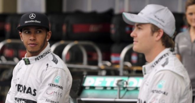 Rikthehet rivaliteti, Hamilton: Jam më i fortë se Rosberg
