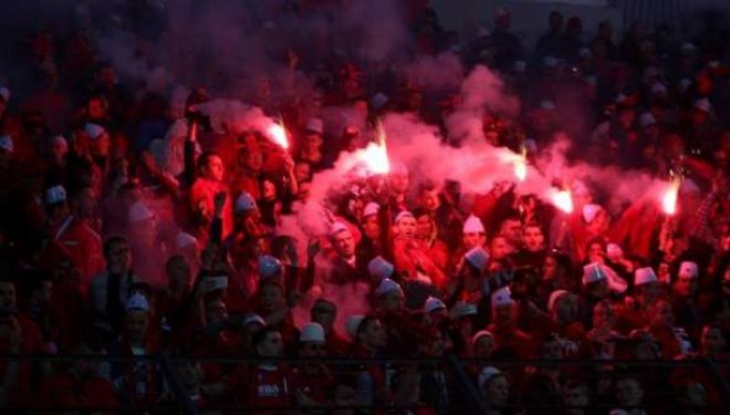 Serbia arreston 10 shqiptarë që festuan fitoren e Shqipërisë (Video)