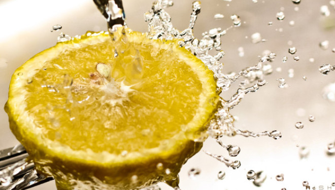 Si mund të lini duhanin me ndihmën e limonit?