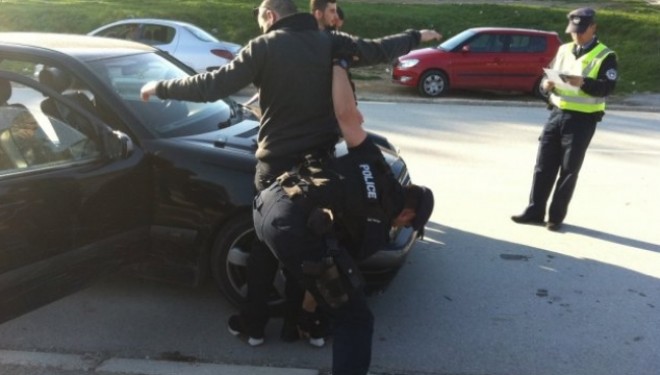 “Festa e marihuanës” në Gërmi, policia arreston 8 të rinj (Video)