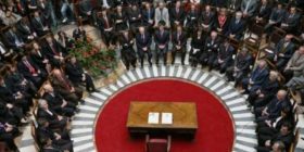 Politika nuk e përfill Kushtetutën
