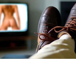 Shiko pornografi nëse do që të rritet sasia dhe cilësia e spermës (Foto)