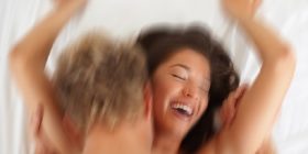 Nuk derdhin femrat, është thjesht urinë (Foto) +18