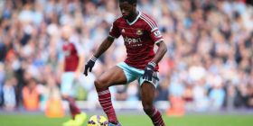 Alex Song nuk dëshiron të kthehet te Barça