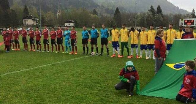 Shqiperia U-17 barazon 1-1 me Brazilin