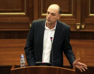 Visar Ymeri: Isa Mustafa, po pengon hetimin e SHIK-ut