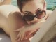 Bomba Kelly Brook i heq brekët për fansat (Foto+18)