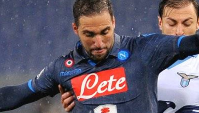 E FUNDIT: Gjigantët anglezë ‘bombardojnë’ Higuain