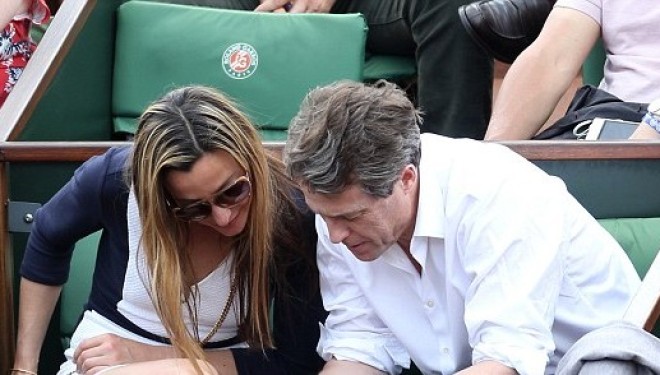 Ana ekspozon “zogun: “E kam fiksim të rri pa brekë” (Foto)