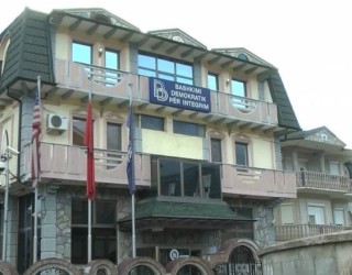 Sulmohet selia e Ali Ahmetit në Tetovë