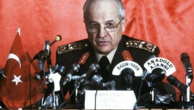 Vdes gjenerali turk me prejardhje shqiptare – Kenan Evren