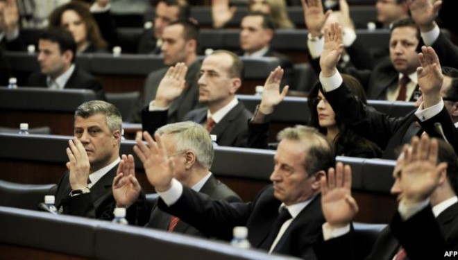 Themelimi i Speciales në rrezik, 7-10 deputetë të PDK-së do të votojnë kundër