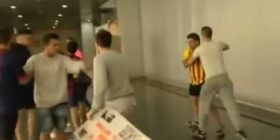 Përleshje mes tifozëve të Realit e Barcës në aeroportin e Madridit