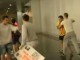 Përleshje mes tifozëve të Realit e Barcës në aeroportin e Madridit