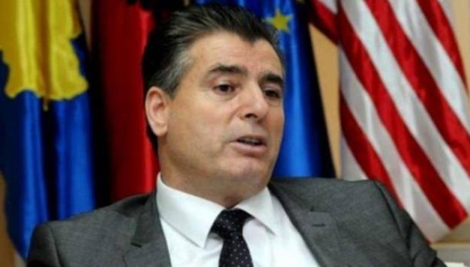 Nervozohet Agim Bahtiri