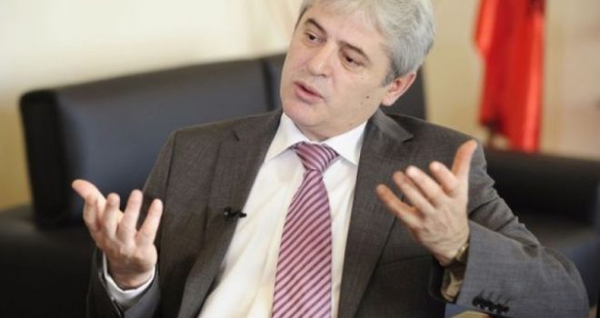 Ali Ahmeti: Muhamet Krasniqi me tha “po digjemi të gjallë” (Video)