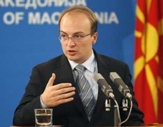 Milloshoski sulmon Ramën: Mos u bën padron suprem i shqiptarëve të Maqedonisë!