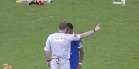 Godet arbitrin me kokë, 6 ndeshje pezullim