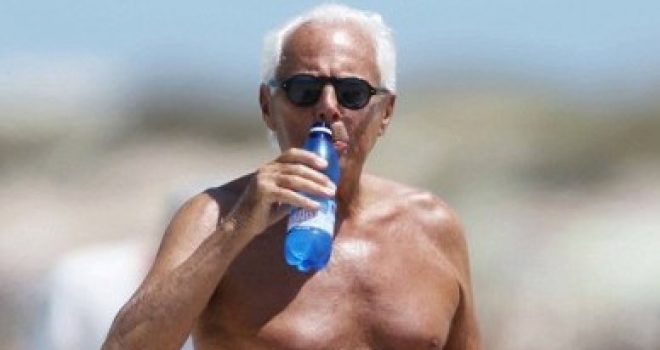 Giorigo Armani sfidon bashkëmoshatarët…