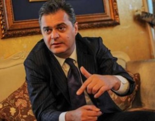 Shkruan Ben Blushi: Pavarësia e Kosovës nga Shqipëria