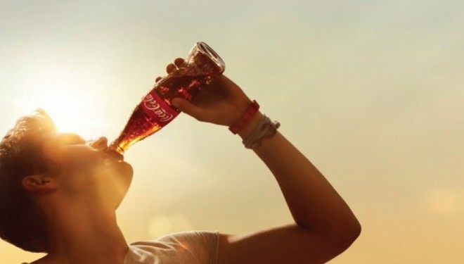 Ja ç’ndodh në trup tonë një orë pasi të pimë Coca-Cola