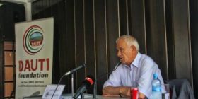 Daut Demaku: Leni llafet e matematikat martohuni , sepse do të jeni të pasur