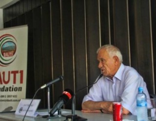 Daut Demaku: Leni llafet e matematikat martohuni , sepse do të jeni të pasur