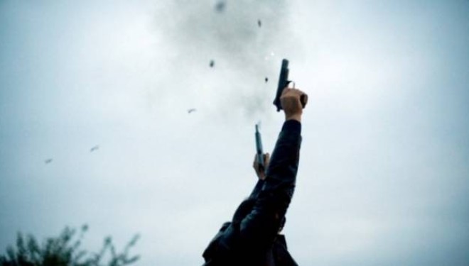 Deçan: Postoj fotografi me armë zjarri, arrestohet nga policia