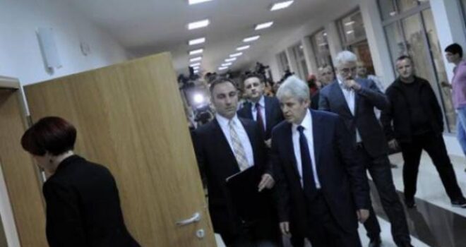 Përfundon pa marrëveshje takimi mes liderëve, Zaev dhe Gruevski nesër në Strasburg