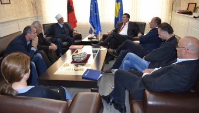 Familjarët e Isa Boletinit të palëkundur: Eshtrat të rivarrosen më 10 qershor në Boletin