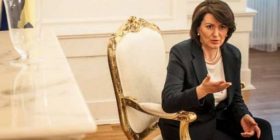 Jahjaga për gjendjen në Maqedoni lut palët të përmbahen nga dhuna