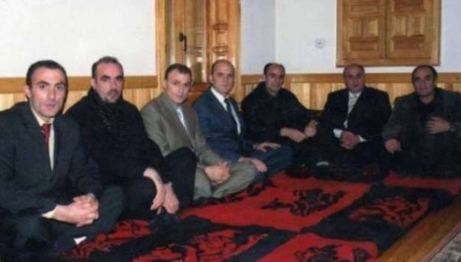 Vëllezërit Geci pushtojnë LDK-në në Skenderaj, nisin mosmarrëveshjet