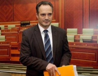 Hasani: Do të votoj kundër Gjykatës Speciale