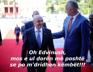Masturbimi i kryeministrit të Kosovës (Foto)
