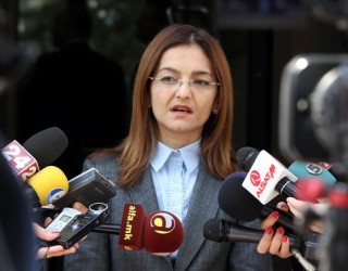 Jankullovska: Grupi i armatosur është nga një shtet fqinj, 5 policë u vranë në luftime