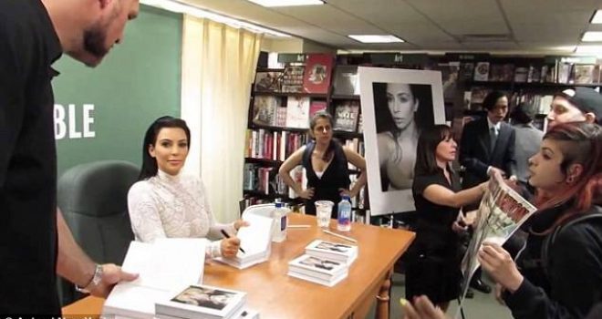 Kim Kardashian, është sulmuar sot! :O (Foto/Video)