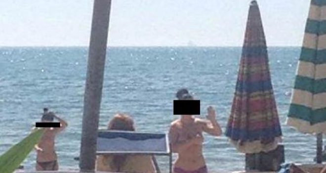 Trend i ri, Golemi kthehet në plazh ‘nudistësh’ (Foto)